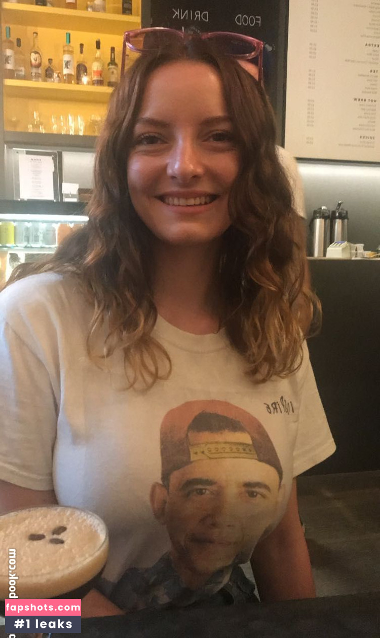 Dakota Blue Richards gallery photo #84