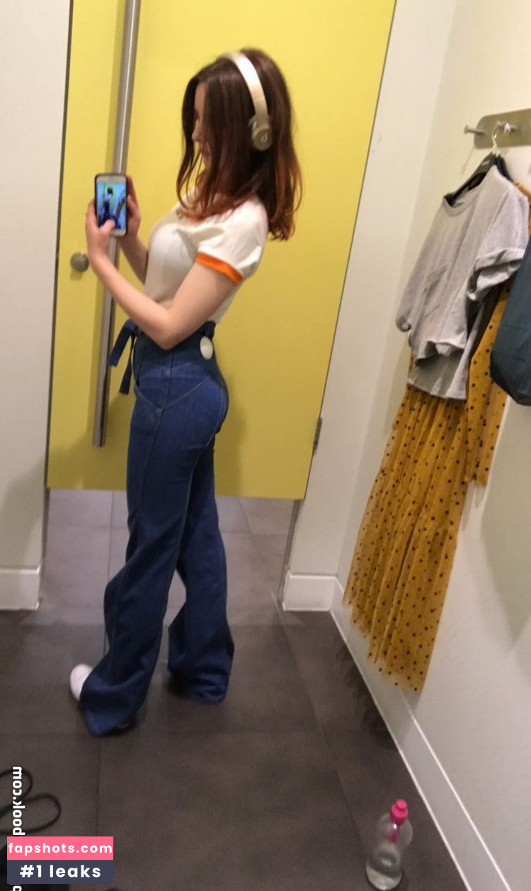 Dakota Blue Richards gallery photo #90