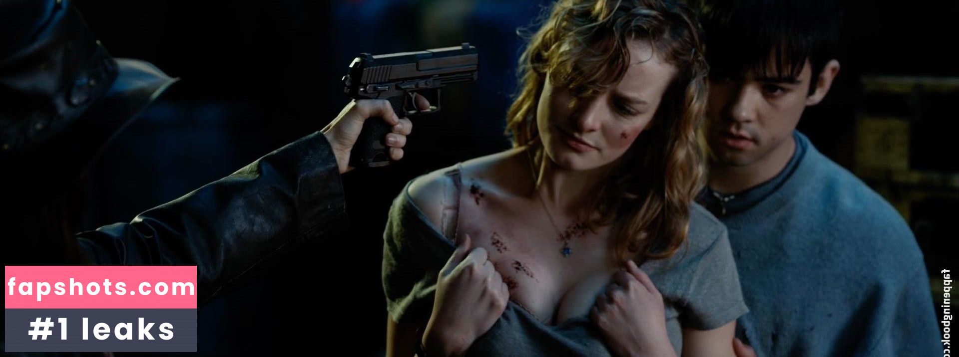 Dakota Blue Richards gallery photo #97