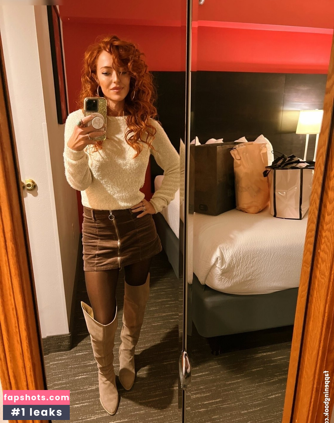 Dakota Blushing gallery photo #19