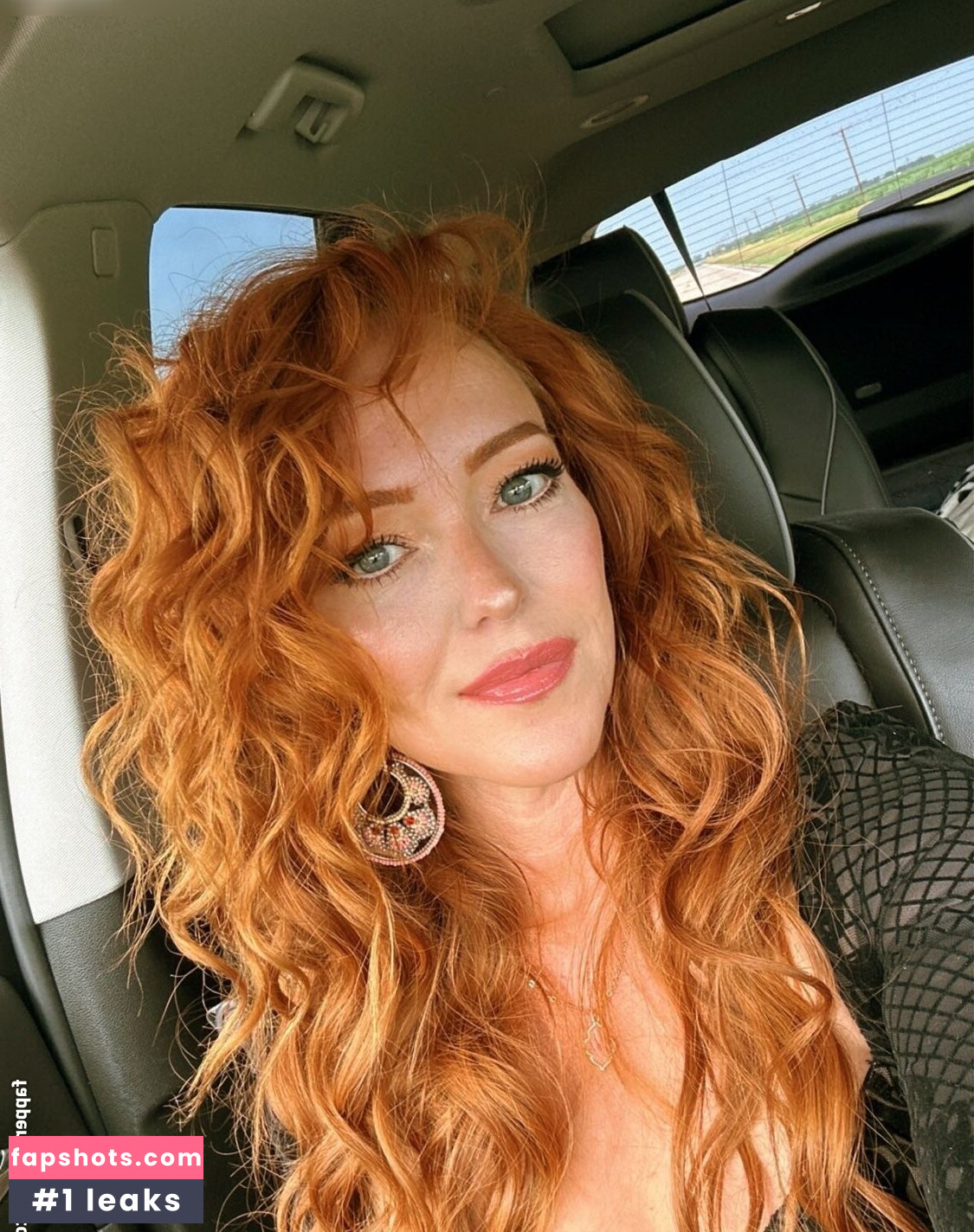 Dakota Blushing gallery photo #24