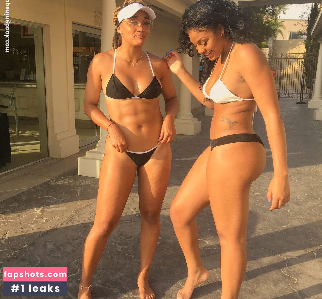 Dakota Gonzalez gallery photo #22