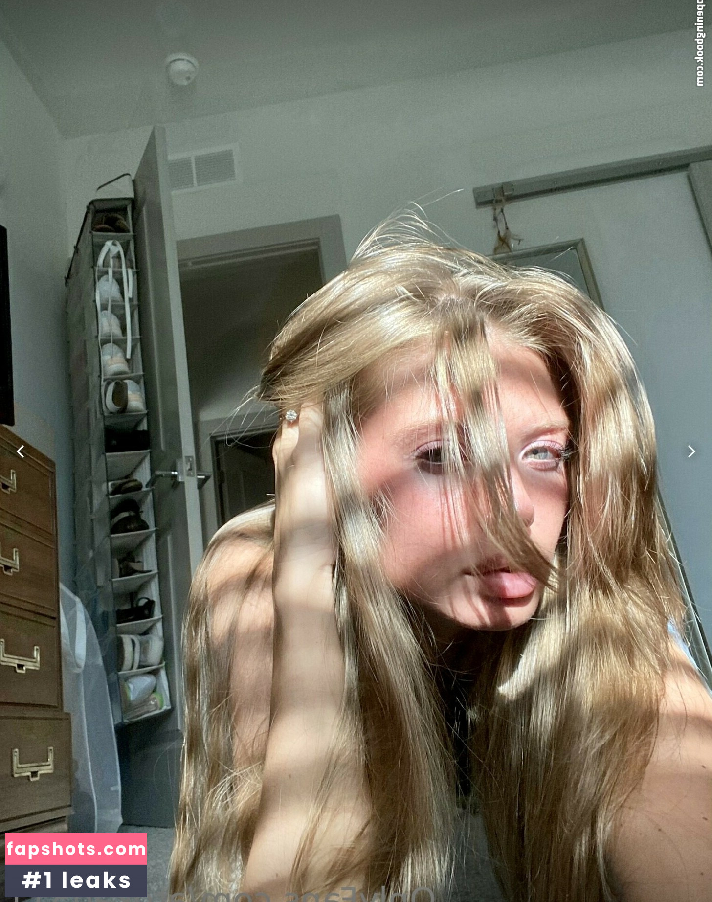 dakotaaaa gallery photo #4