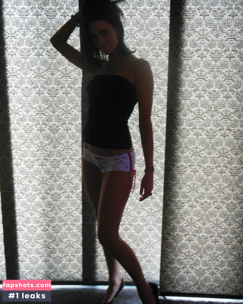 DakotaCox gallery photo #6