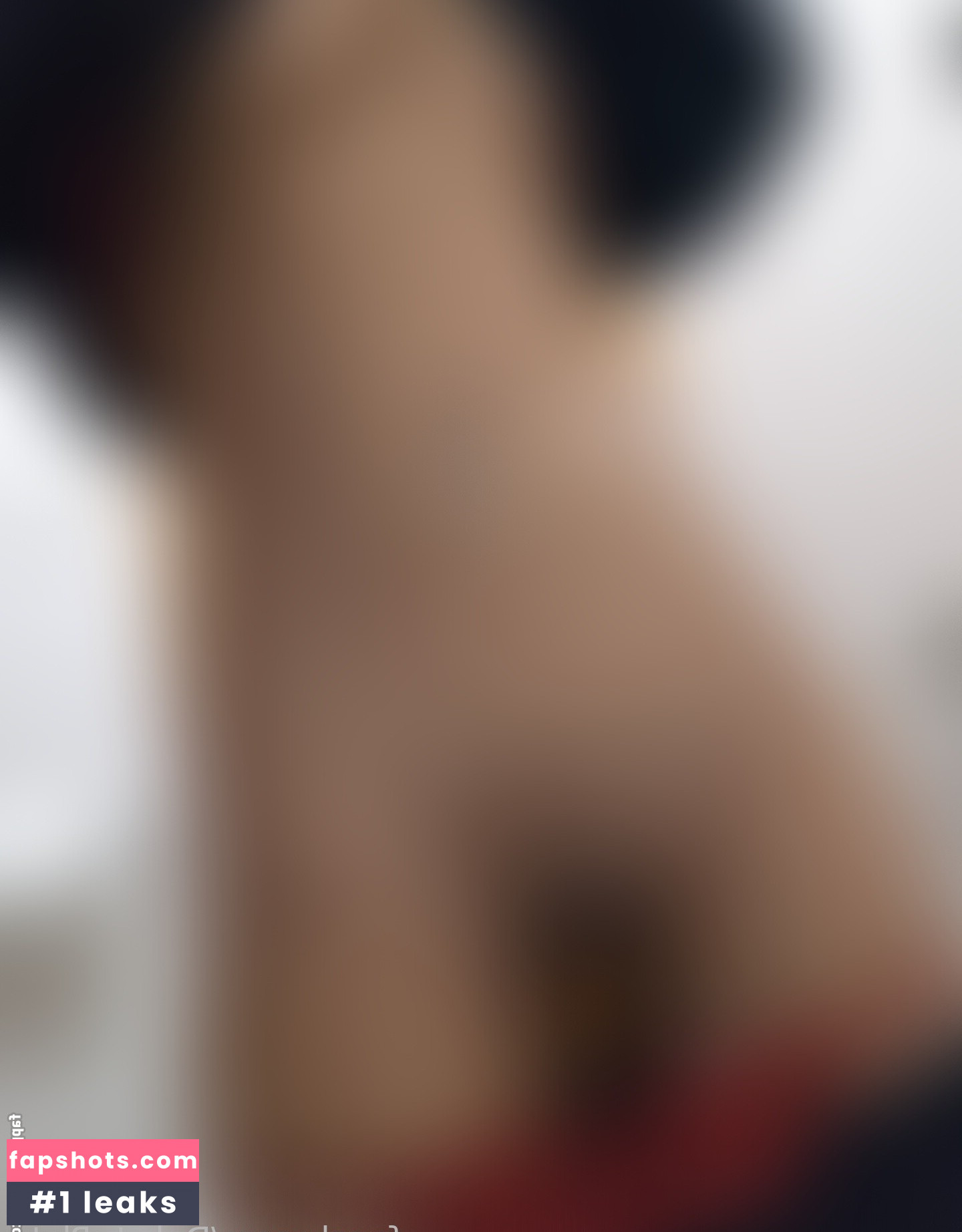 DakotaPluto gallery photo #17