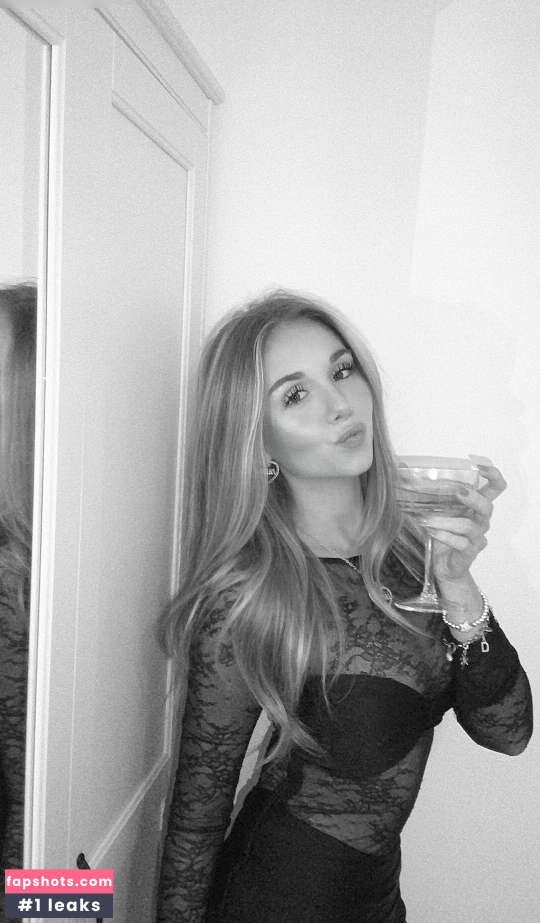 Dalia gallery photo #2