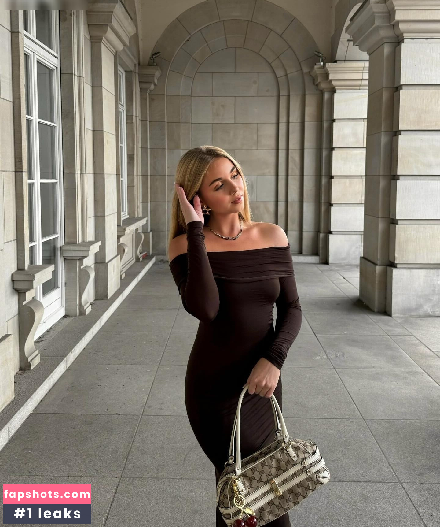 Dalia gallery photo #8