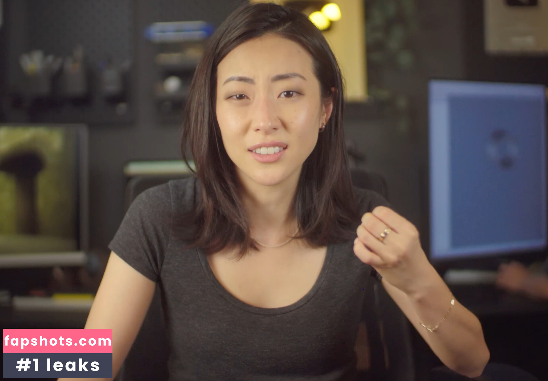 Dami Lee gallery photo #17