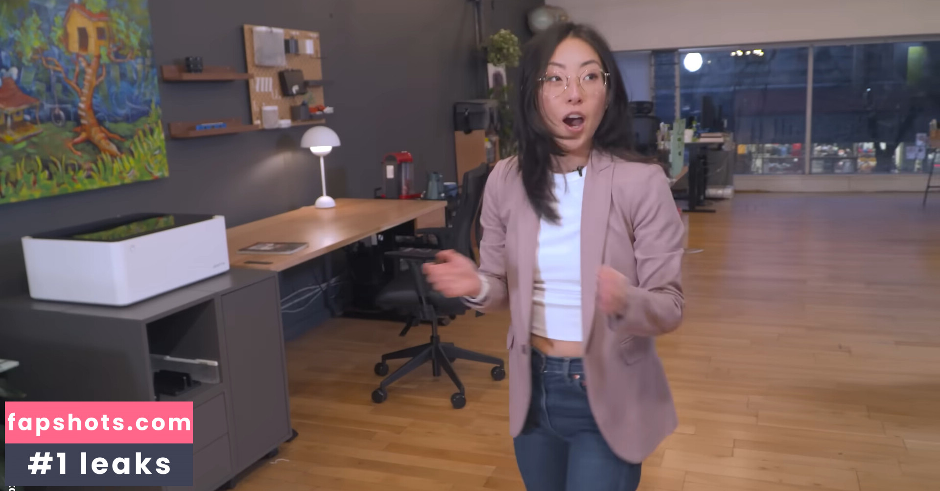 Dami Lee gallery photo #19