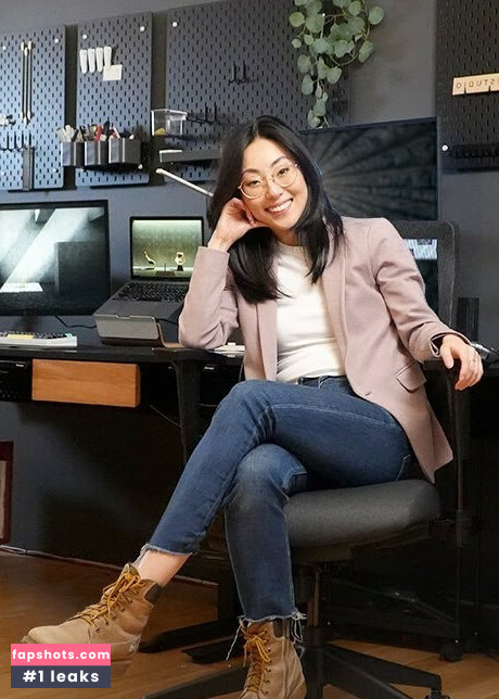 Dami Lee gallery photo #31