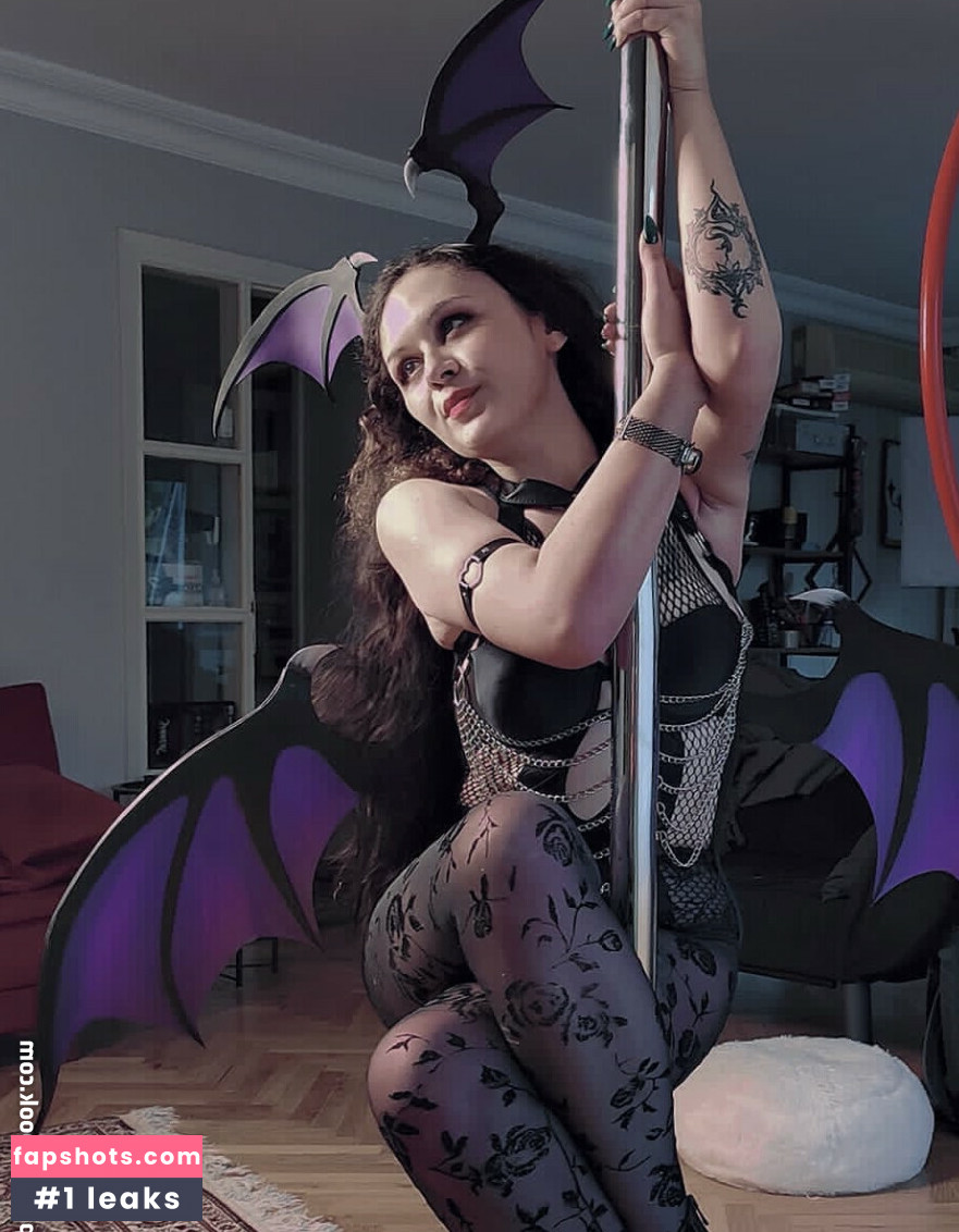 Damkina gallery photo #4