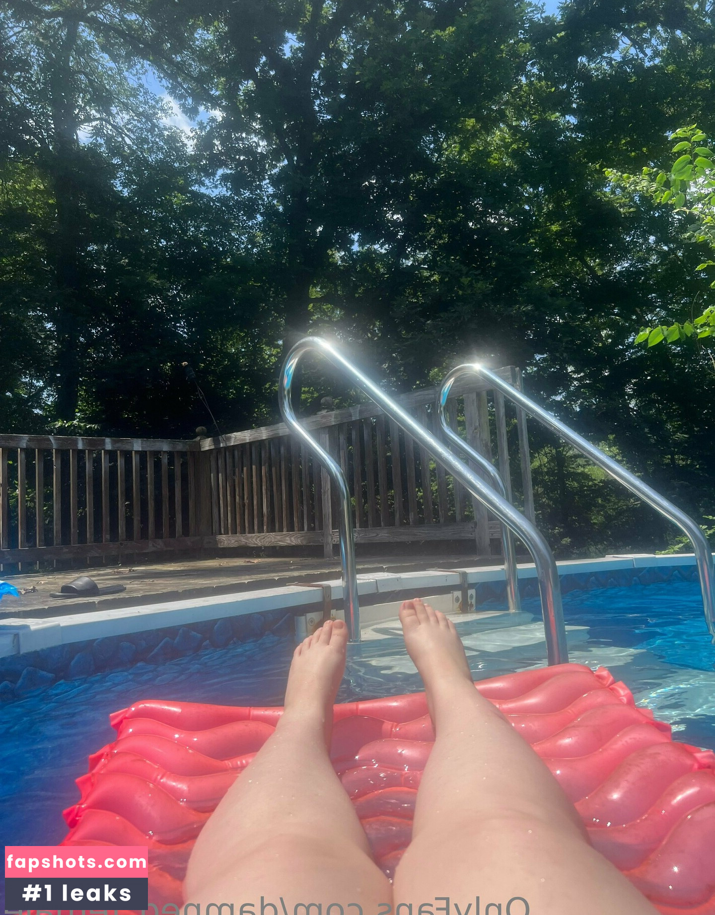 damned_female gallery photo #14