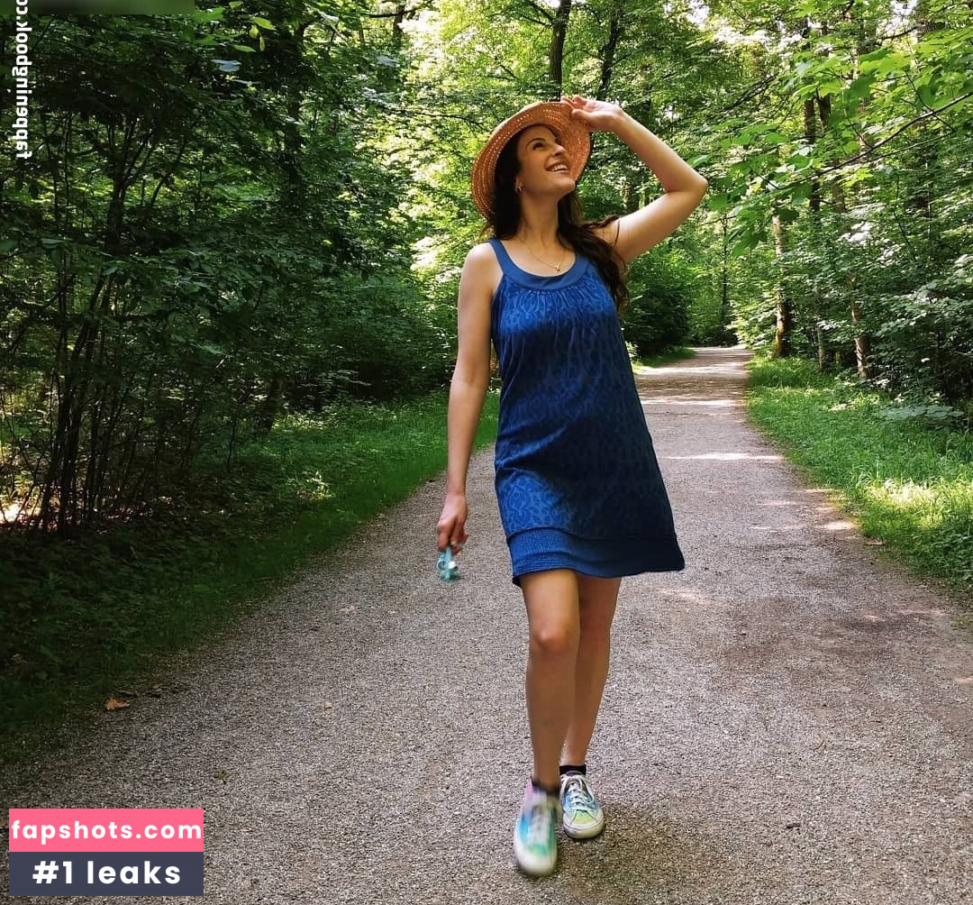 Dana "WantedAdventure" Newman gallery photo #7