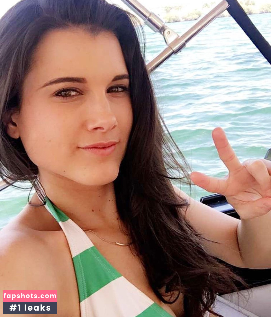 Dana Workman nude babe gallery