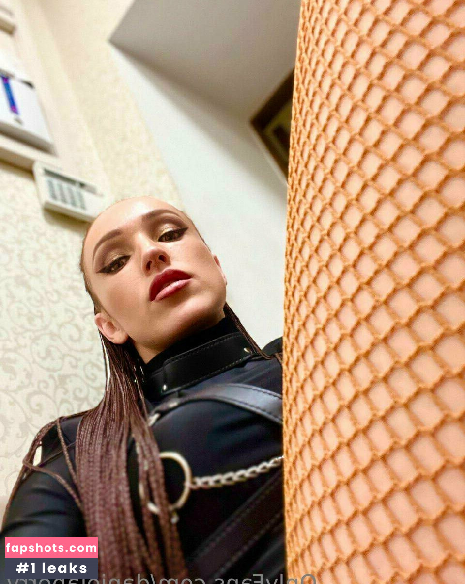 danaberry gallery photo #4