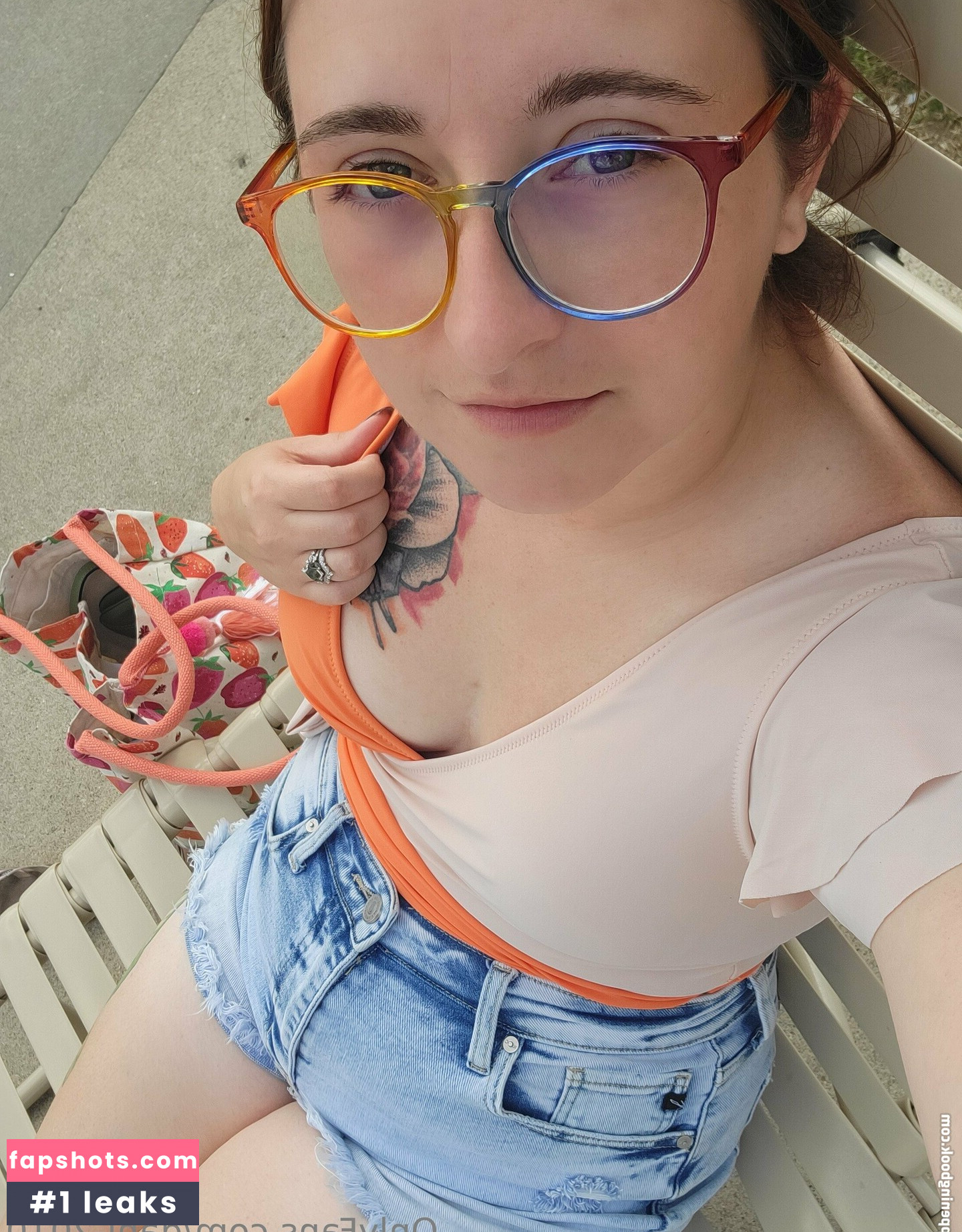 dani-2010 gallery photo #2