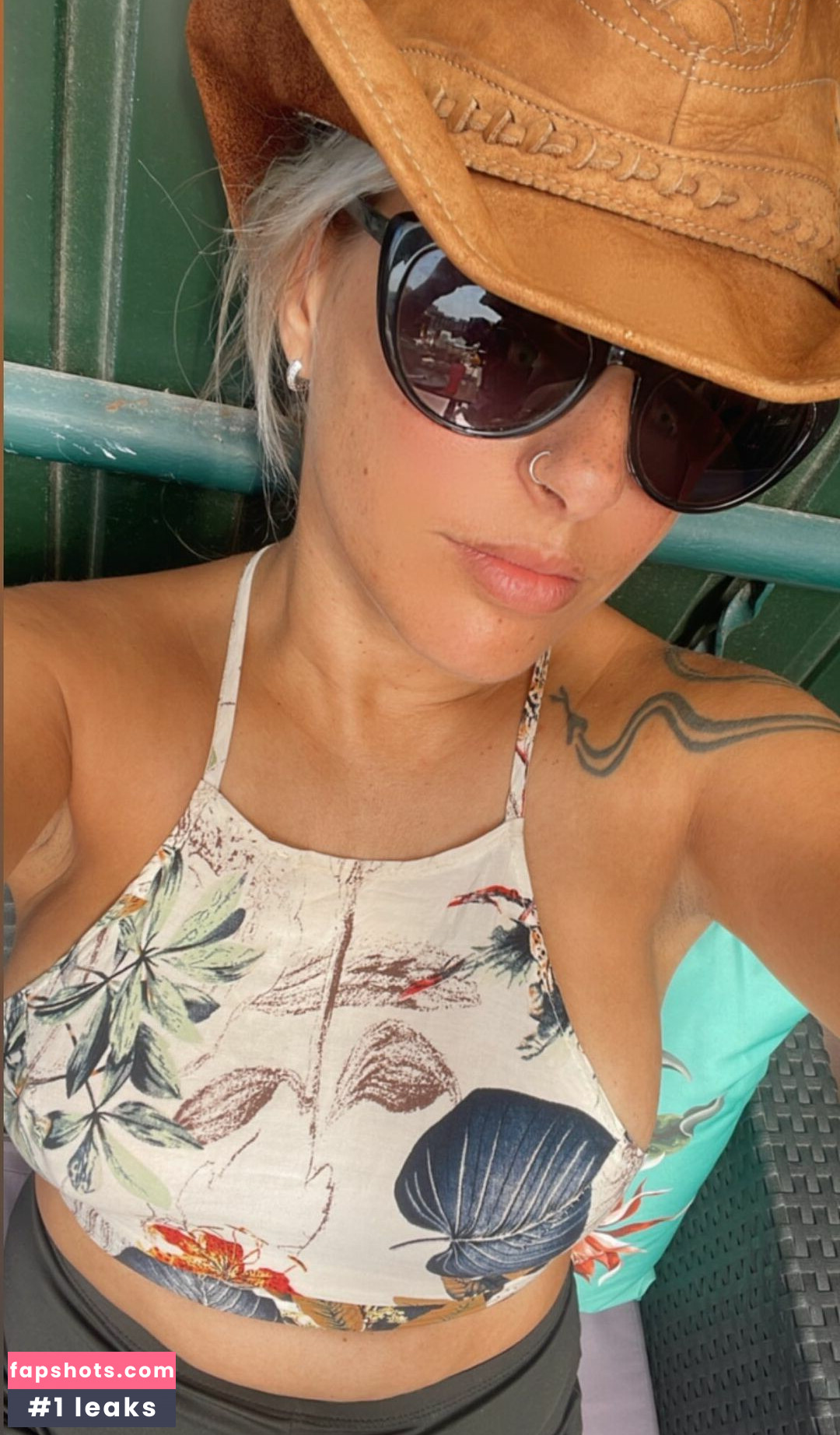 Dani Botan gallery photo #47