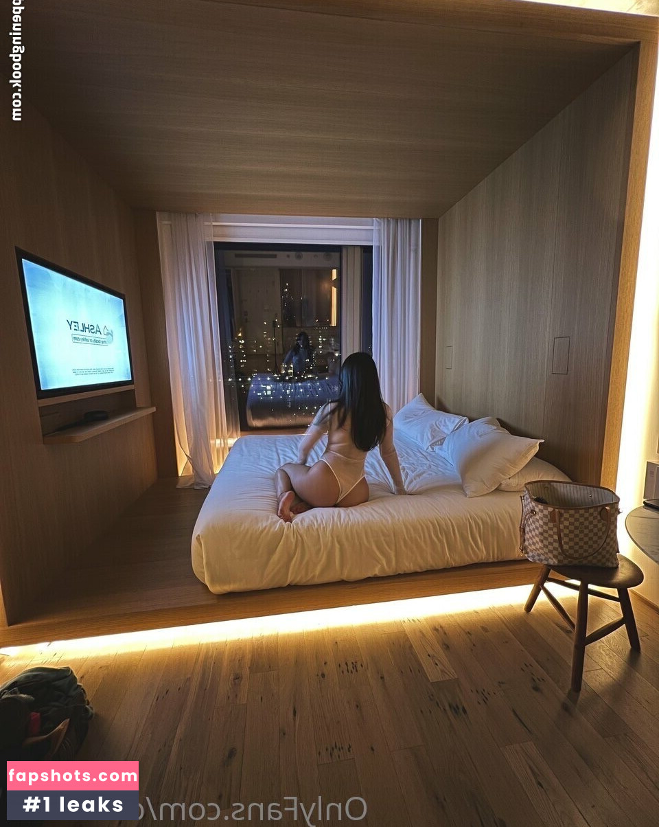 Dani Lanio gallery photo #45