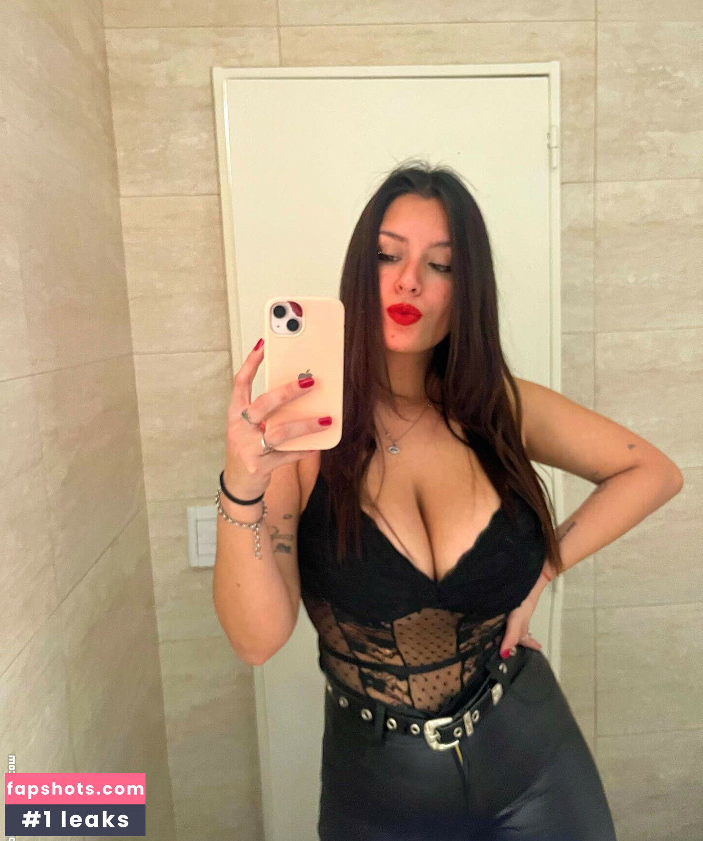 Dani Leiva Nahé úniky fotek pouze od fanoušků #6 - Fapshots