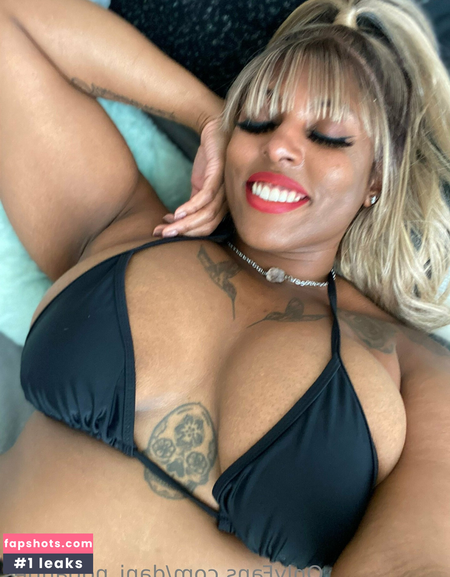 dani_nopanties nude babe gallery