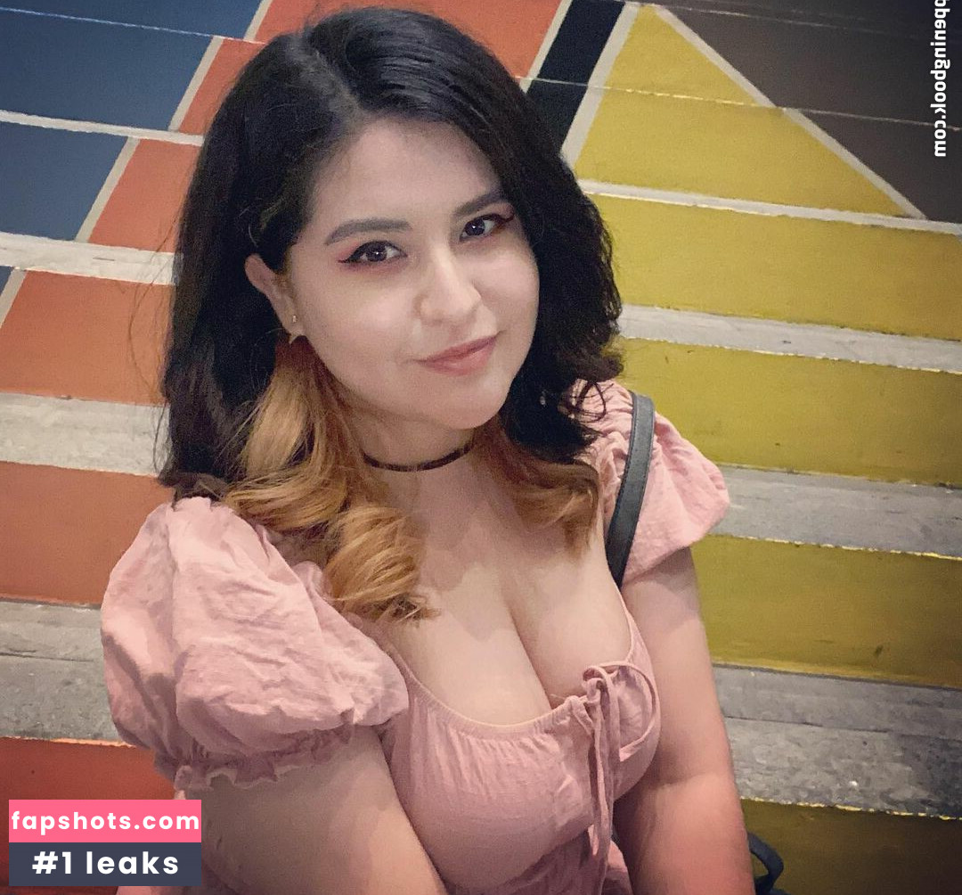 Dani Stocking gallery photo #19