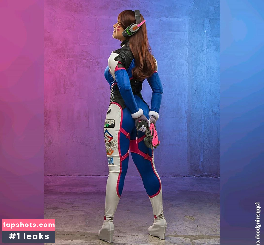 Dani Stocking gallery photo #9