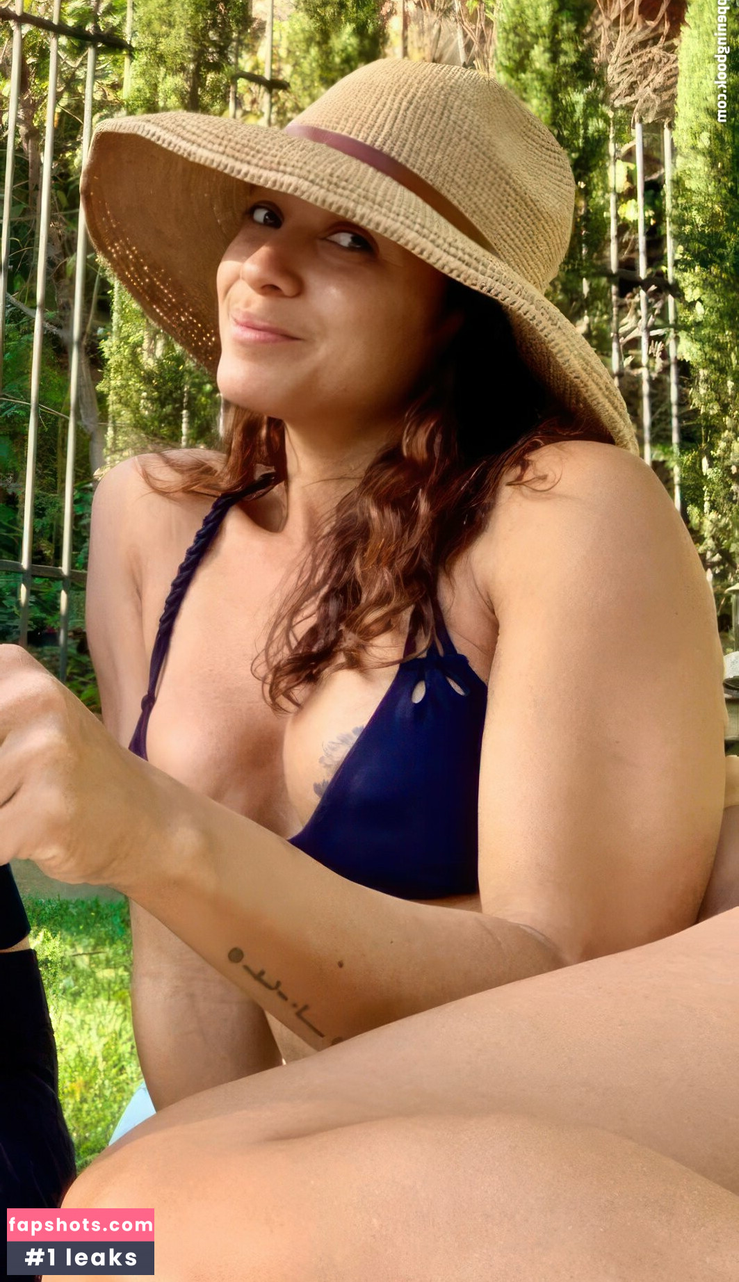 Dania Ramirez gallery photo #33