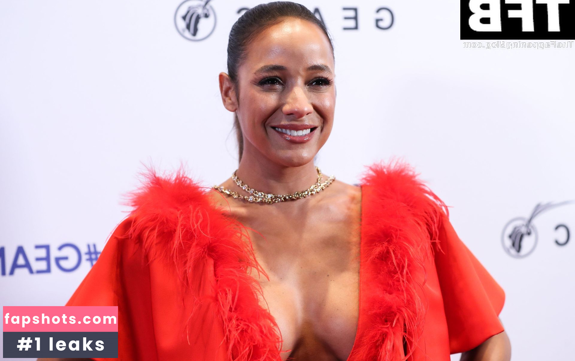 Dania Ramirez gallery photo #50