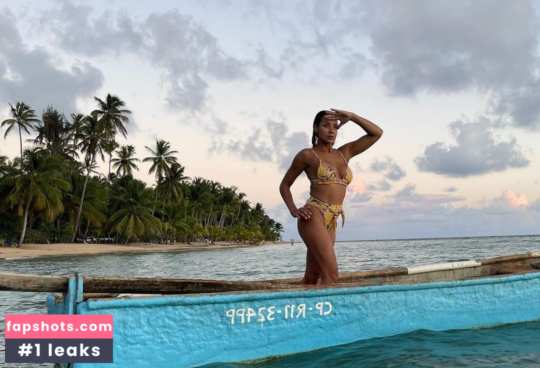 Dania Ramirez gallery photo #71