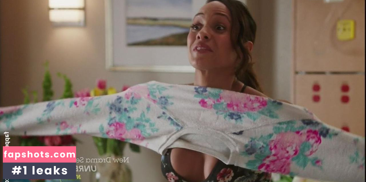 Dania Ramirez gallery photo #95