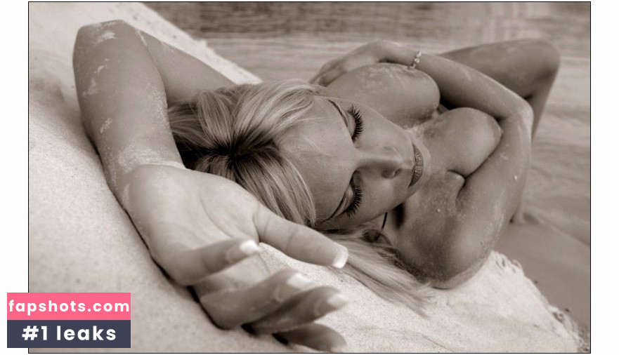 Daniela Becker gallery photo #32