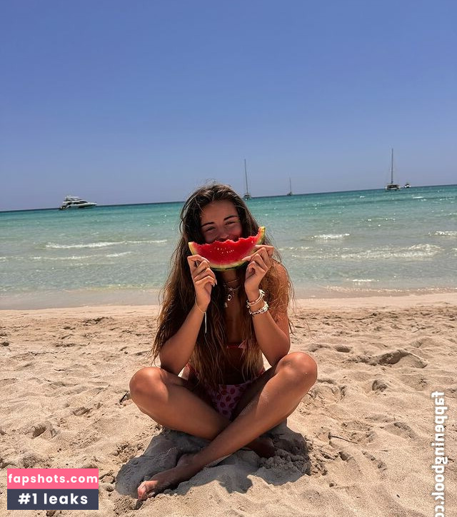 Daniela Blasco gallery photo #16