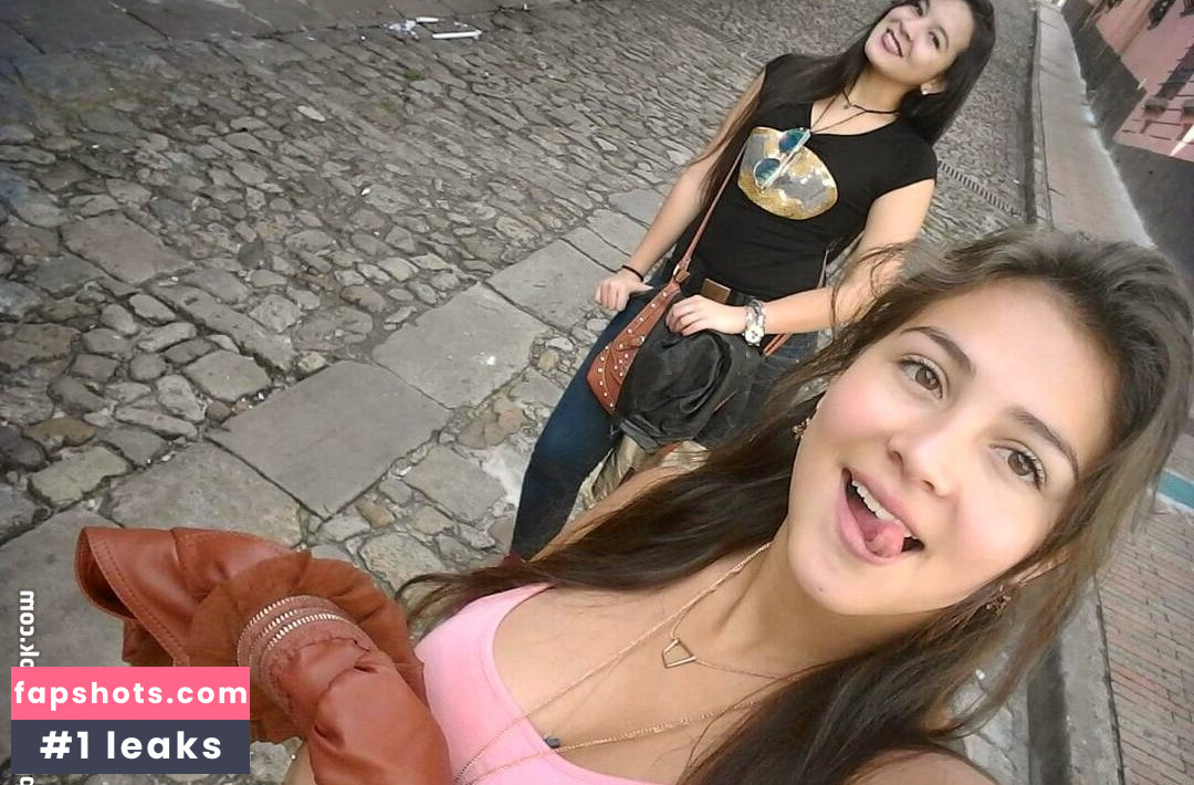 Daniela Derly gallery photo #20