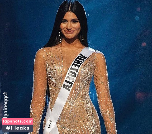 Daniela Di Giacomo nude babe gallery