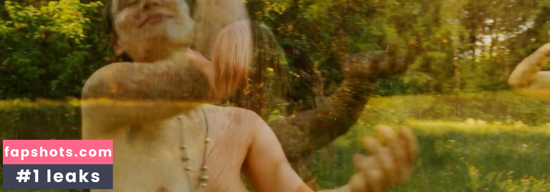 Daniela Holtz gallery photo #3