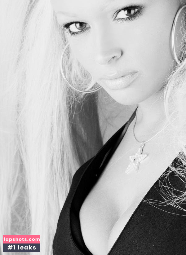 Daniela Katzenberger gallery photo #188