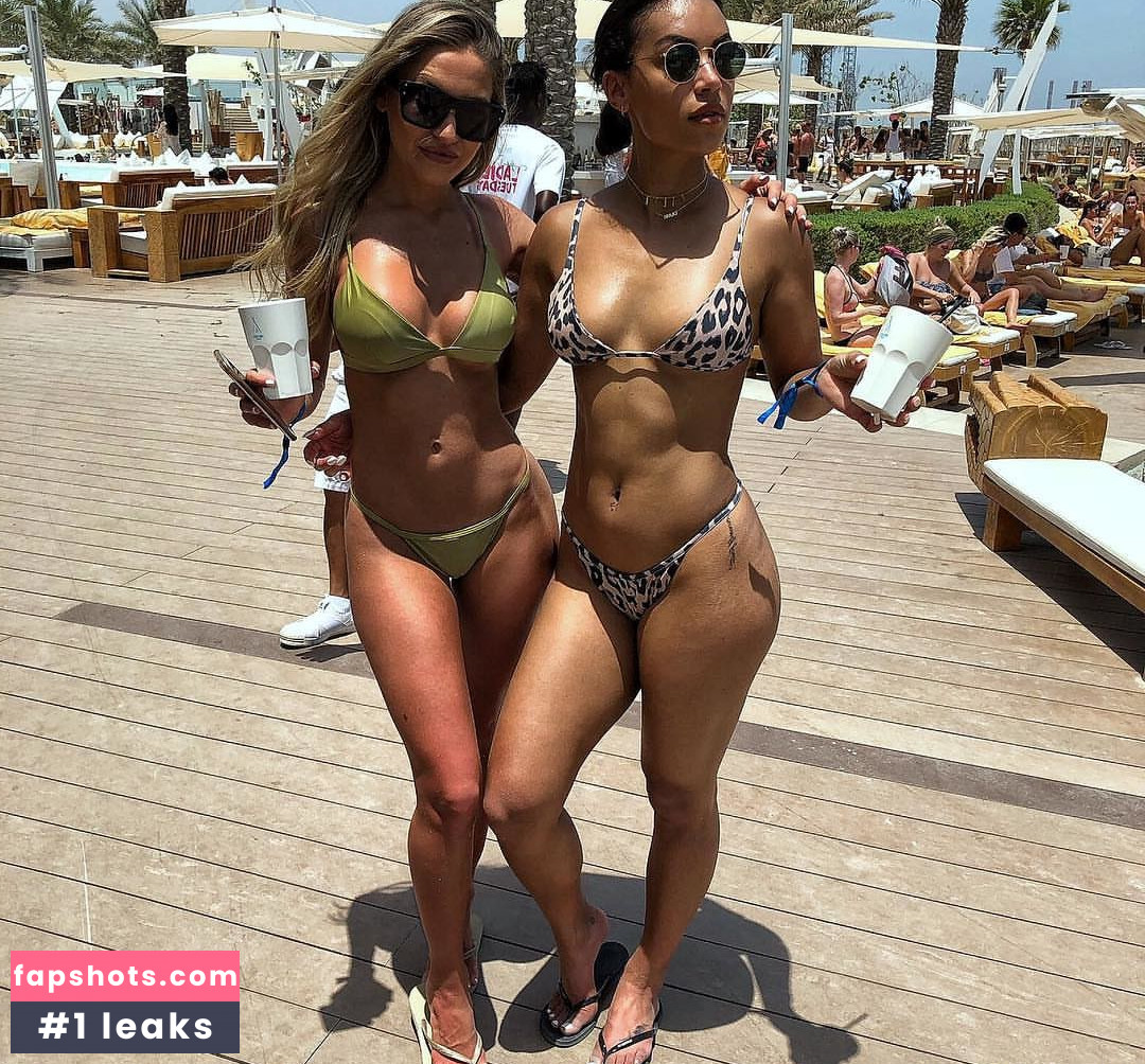 Daniela Lucas gallery photo #27