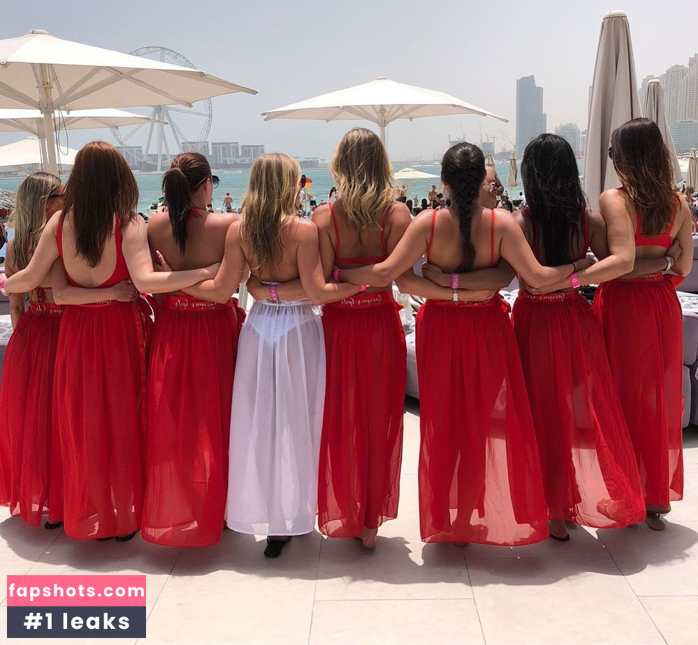 Daniela Lucas gallery photo #36