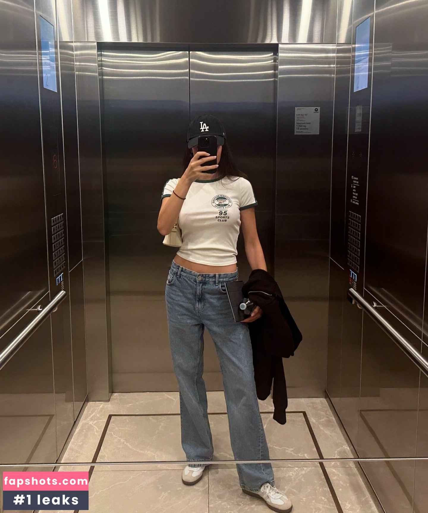 Daniela Melchior gallery photo #122