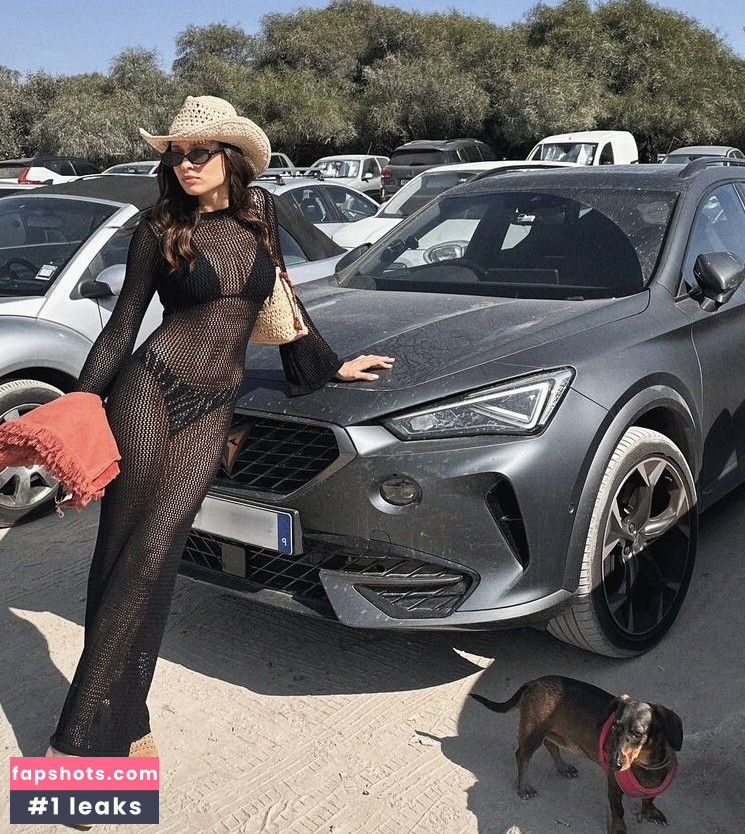 Daniela Melchior gallery photo #137