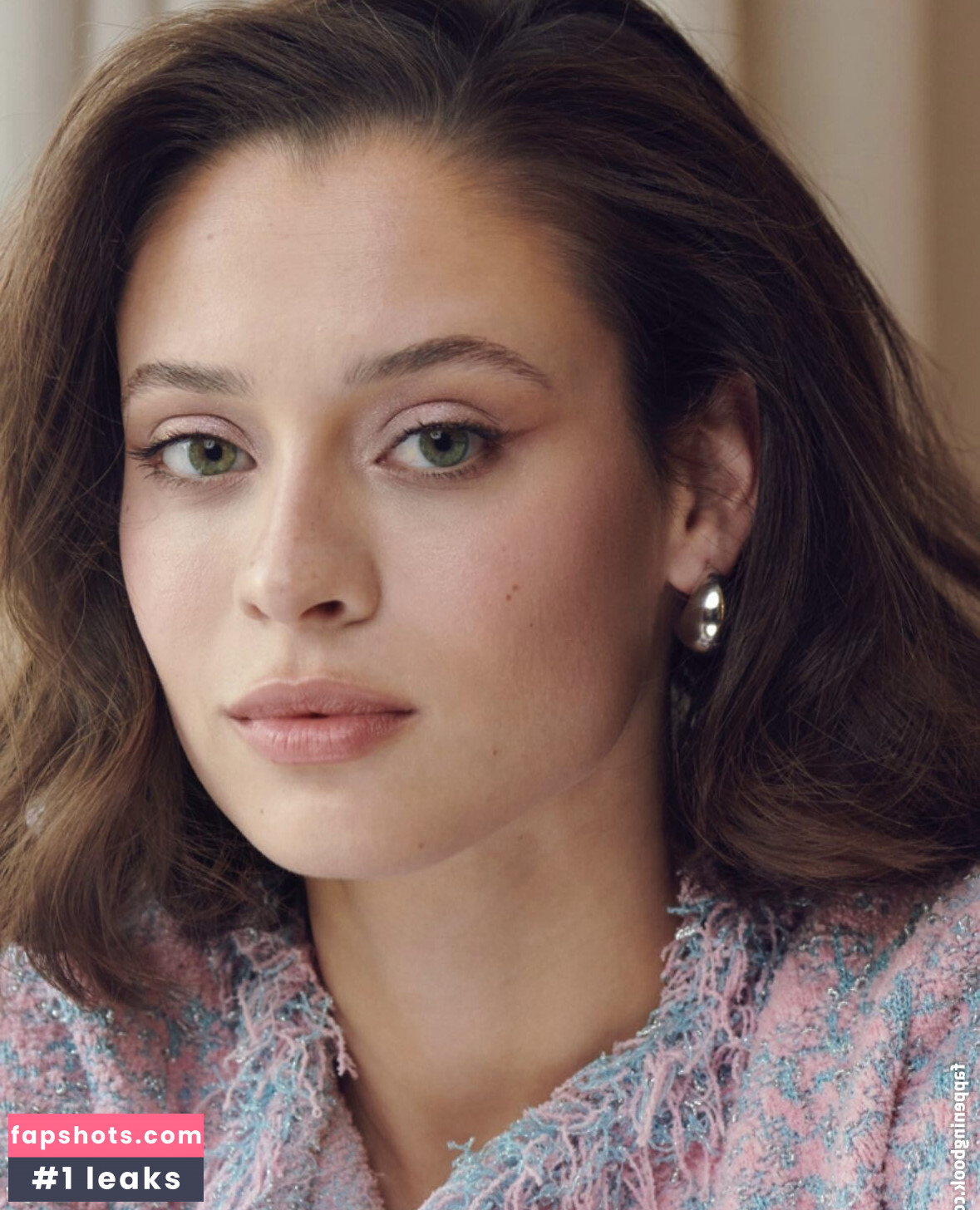 Daniela Melchior gallery photo #163