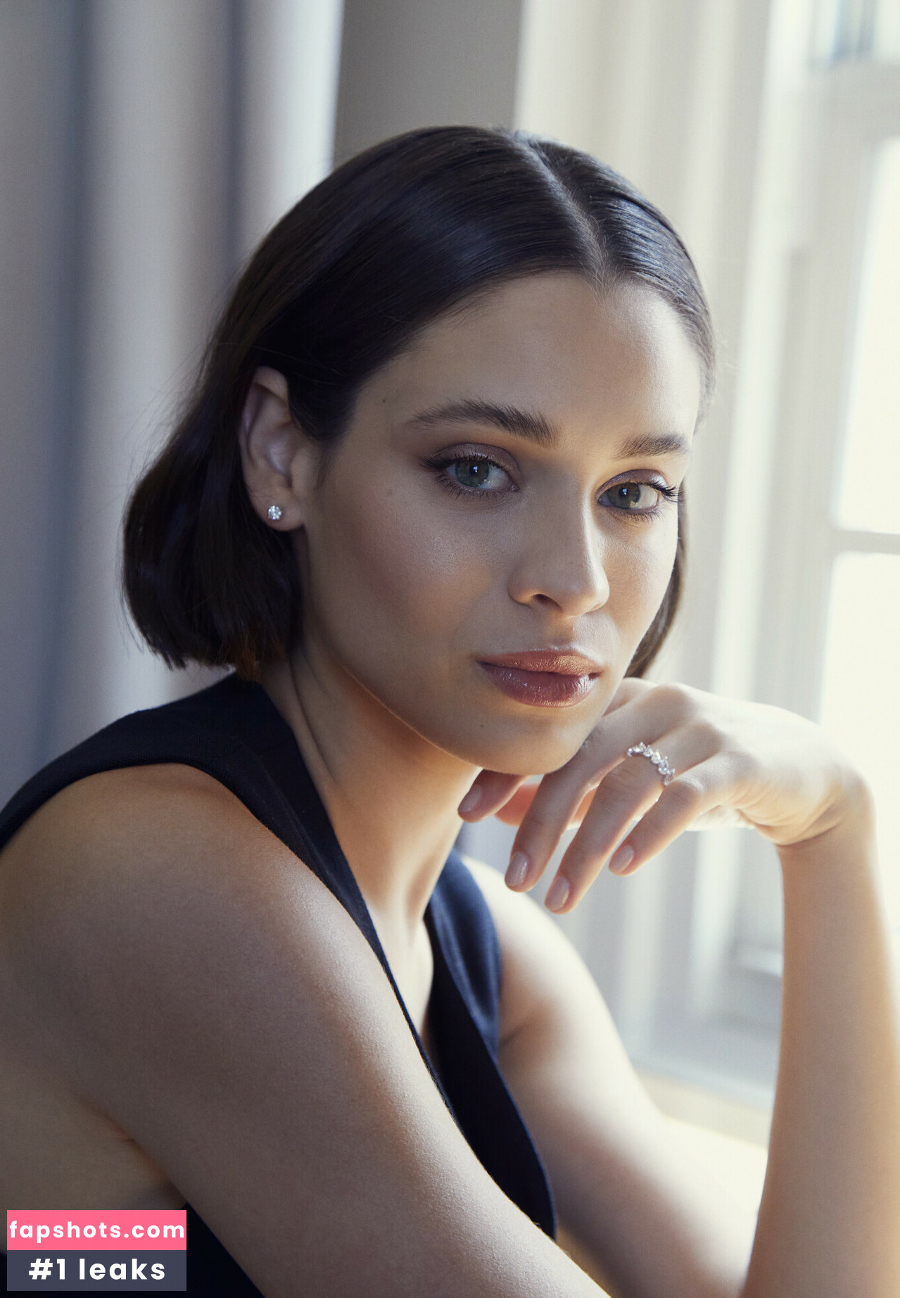 Daniela Melchior gallery photo #203