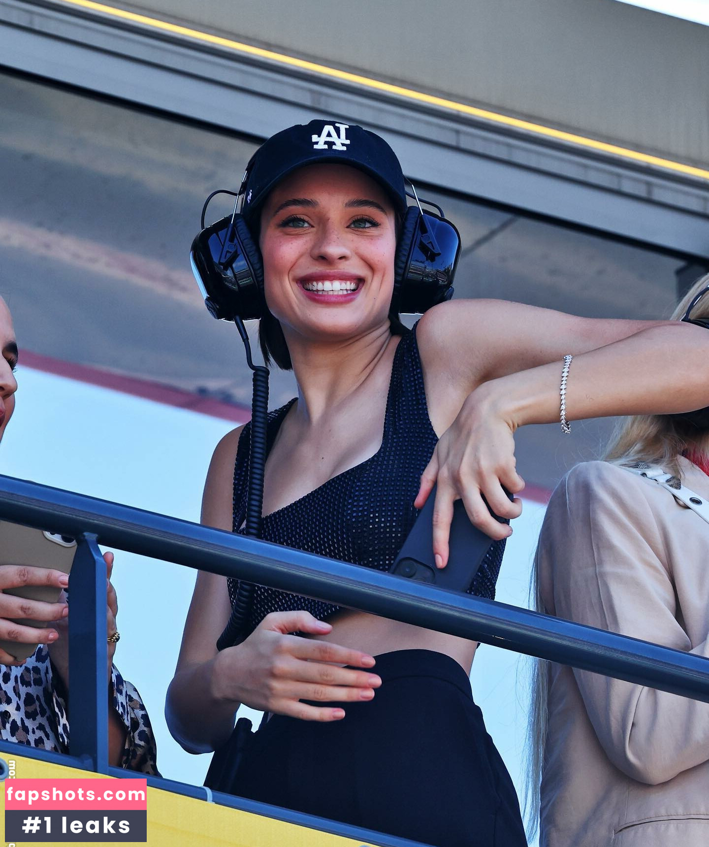 Daniela Melchior gallery photo #218