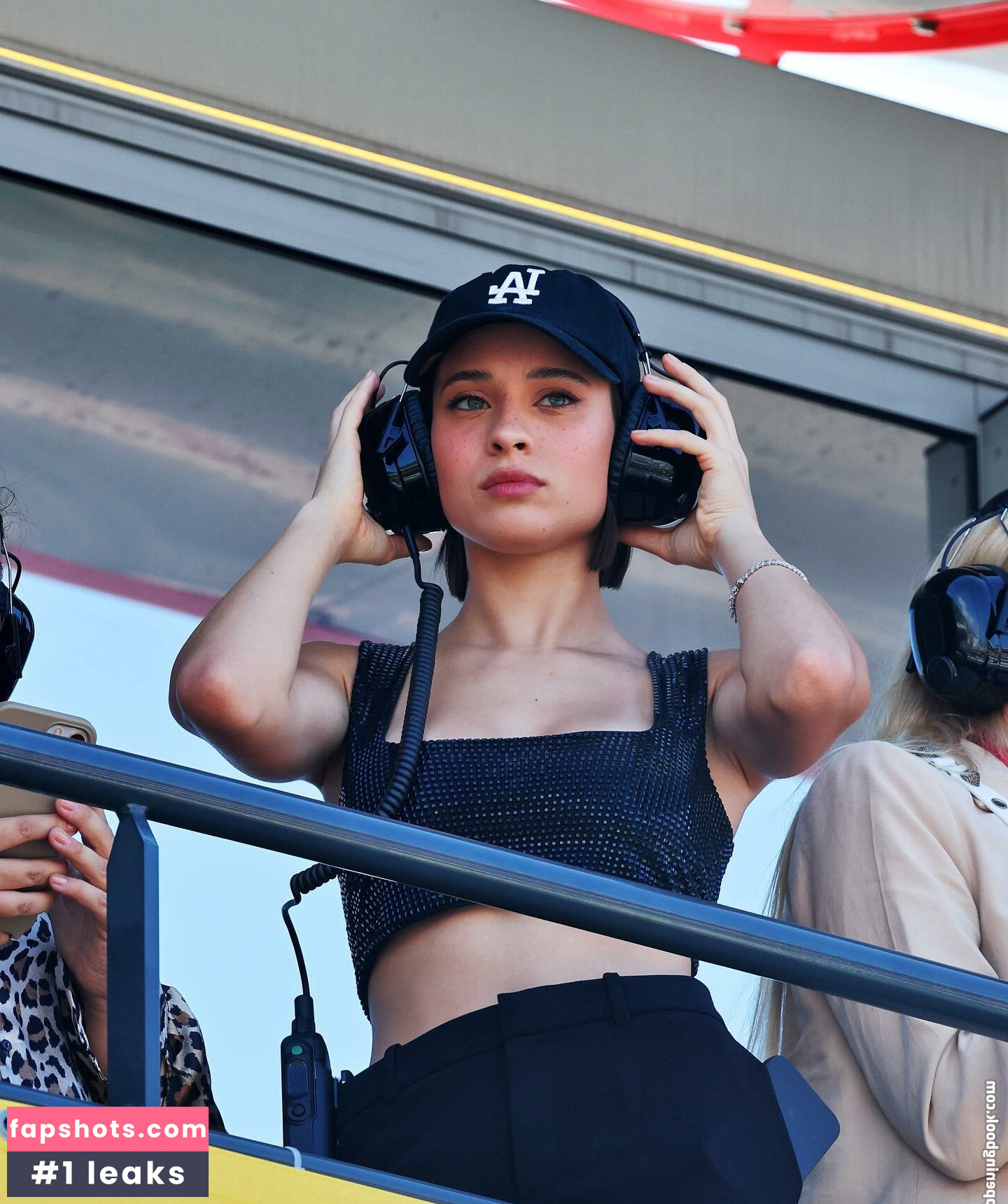 Daniela Melchior gallery photo #221