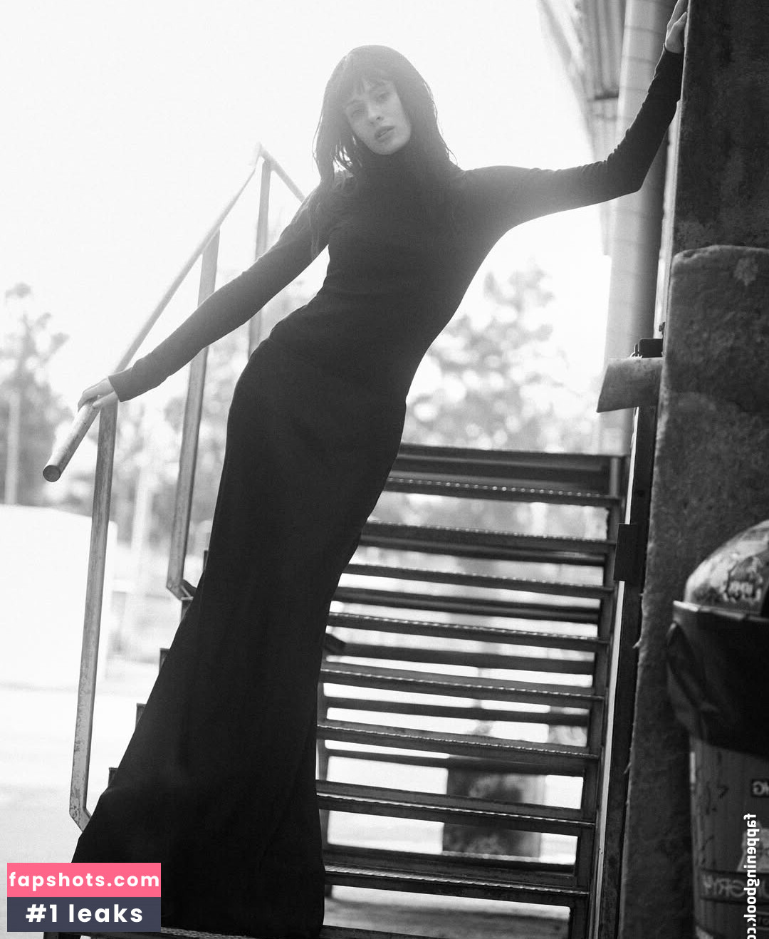 Daniela Melchior gallery photo #24