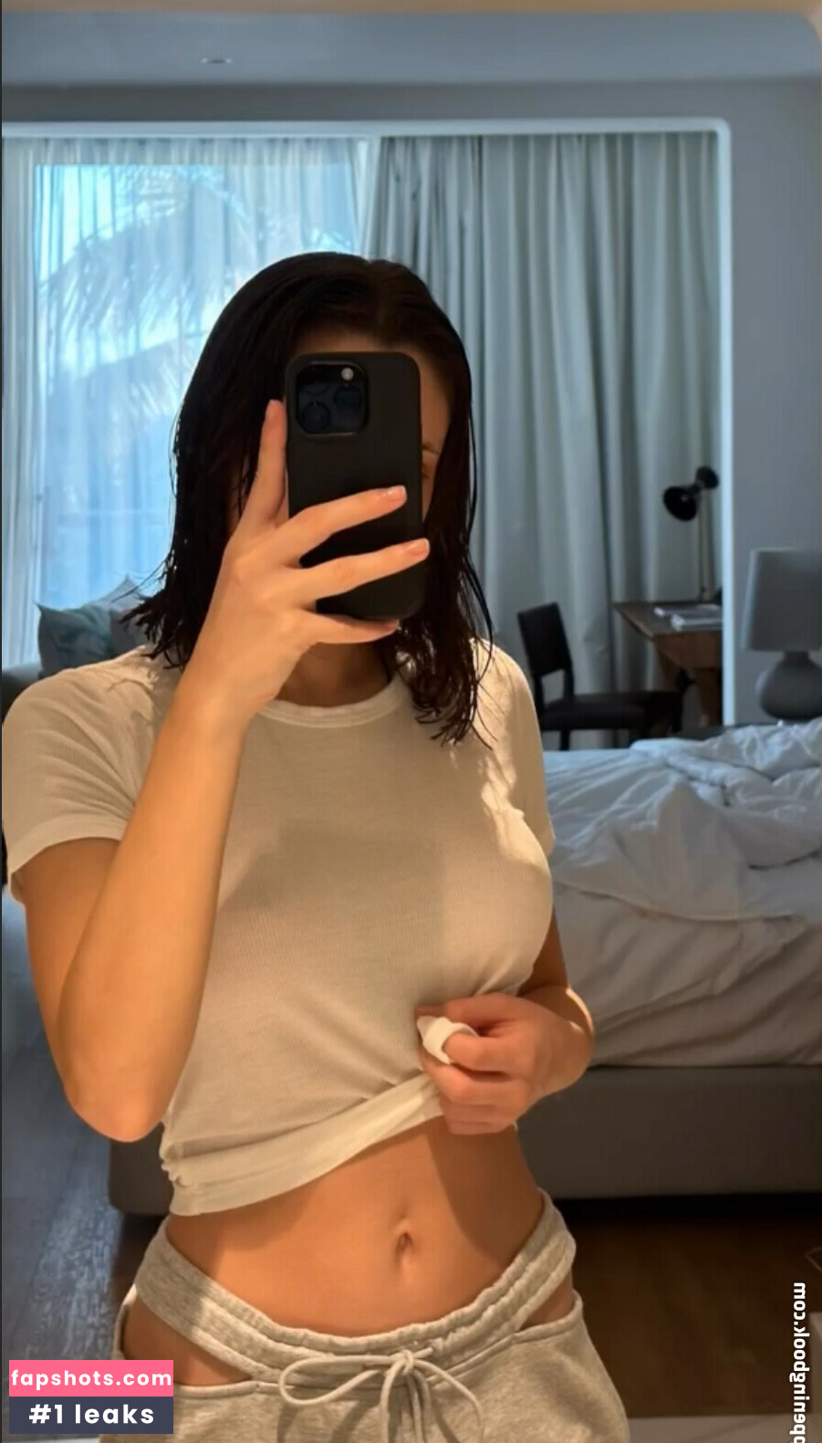 Daniela Melchior gallery photo #269