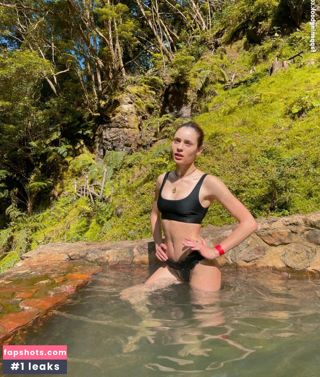 Daniela Melchior gallery photo #291