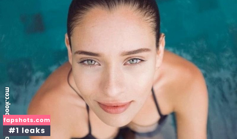 Daniela Melchior gallery photo #302