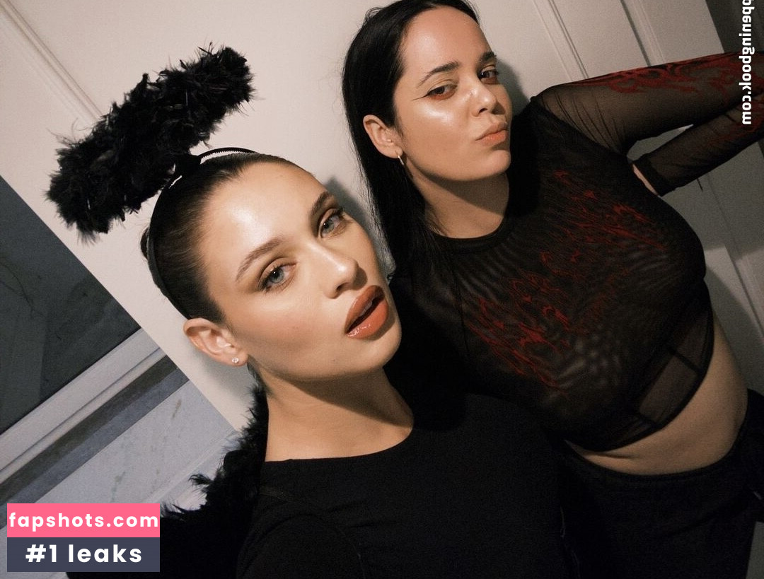 Daniela Melchior gallery photo #81