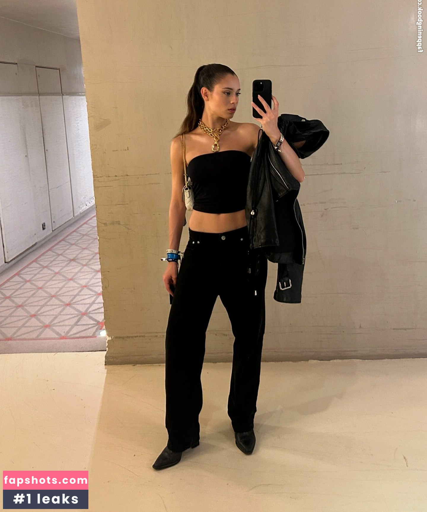 Daniela Melchior gallery photo #85